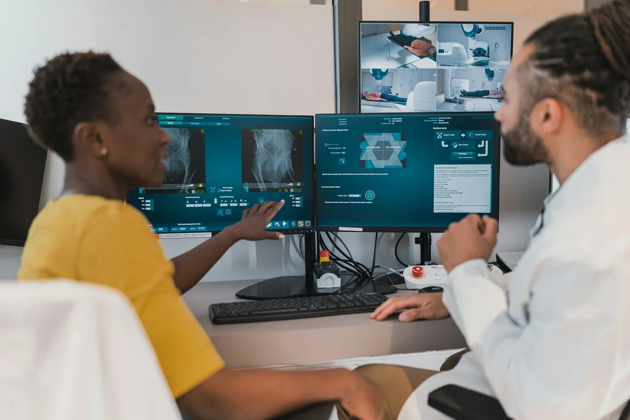 Medical device training environment